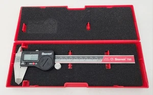Starrett 798B-6/150 Elektronischer Messschieber IP67 Elektronischer Messschieber 0-6"/0-150mm - Bild 1 von 3