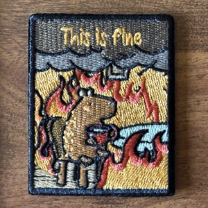 THIS IS FINE, gestickter Bügelflicken zum Aufnähen NEU - Bild 1 von 3