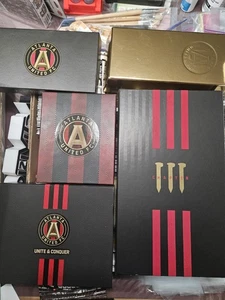 Atlanta United Dauerkartenhalter Jahresgeschenkboxen (Staffeln 1-5) - Bild 1 von 6