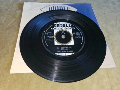 LITTLE STEVIE WONDER -FINGERTIPS 1 & 2 -1963 ORIOLE A LABEL CBA 1853 -HEAR! -Vg - Image 1 of 4