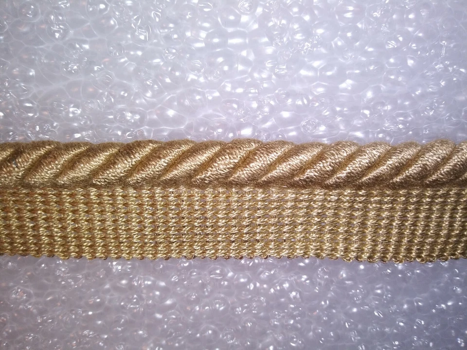 CORD 8 yardas con labio 3/8" - Beige - Tapicería Cordón Cortina Silla Borde de Tela Foto 1 de 1