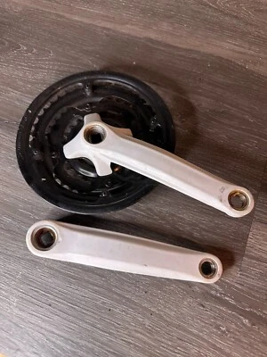 HDL Wheel Bicycle Bike Triple Crankset 170mm 44 34 24 9/16" White - Image 1 of 4