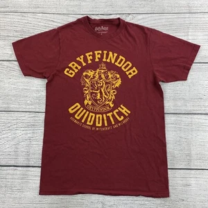 Harry Potter Gryffindor Quidditch Men Size Medium Short Sleeve Shirt Maroon - Picture 1 of 5