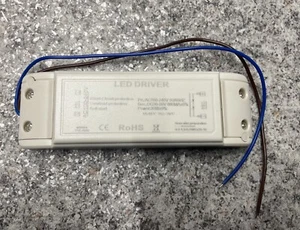 LED Treiber Netzteil Driver DC 30-35V 880mA CC Konstantstrom 30W - Bild 1 von 1