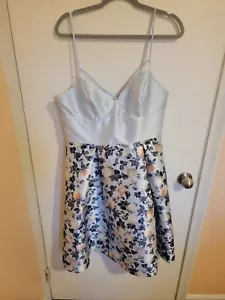 Chi Chi London Fit and Flare Dress Womens Size 10 Prom Weddingguestdress Nwt - Picture 1 of 9