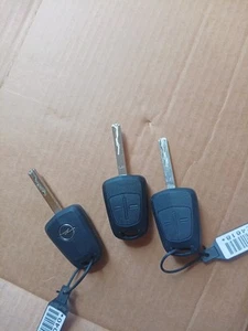 chiave telecomando OPEL MERIVA CORSA D ASTRA H NUOVA Con Chip E Batteria - Foto 1 di 3