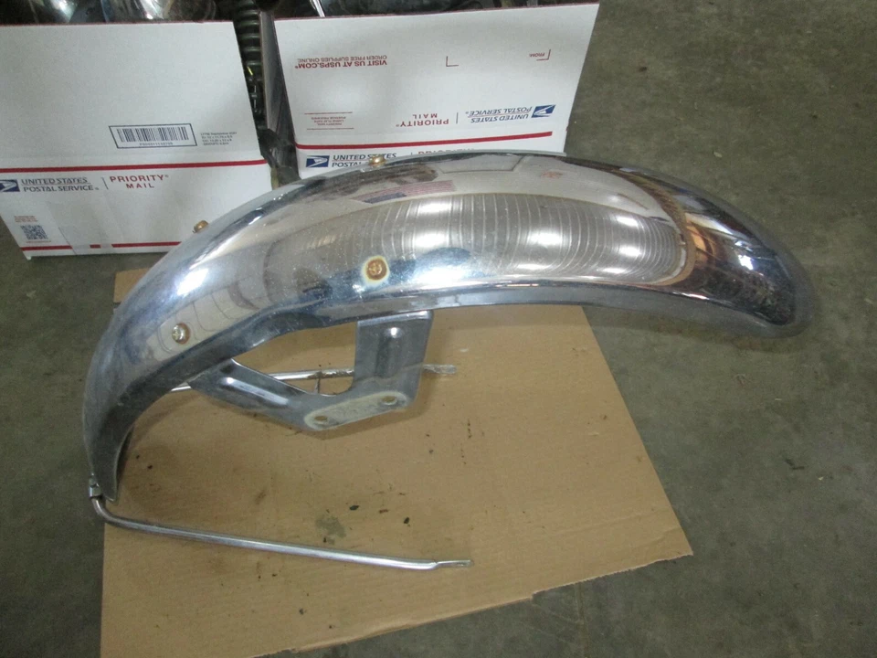 Guardabarros guardabarros delantero Kawasaki KZ650 KZ 650 LTD 1980 80  Foto 1 de 4