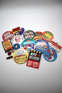 Vintage 90er KFC Taco Bell Mitarbeiter Buttons Pins Kentucky Fried Chicken Fast Food Werbung - Bild 1 von 7