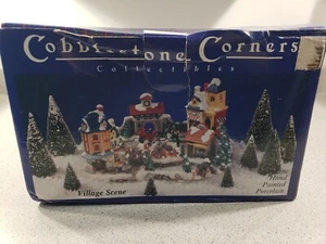 Angoli di ciottoli vintage scena villaggio porcellana dipinta a mano NUOVO Natale - Foto 1 di 9