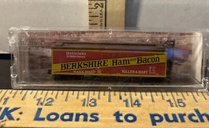 N Scale Micro-Trains MTL 05800506 MAHX Miller & Hart 36' Wood Reefer #2032 - Picture 1 of 4