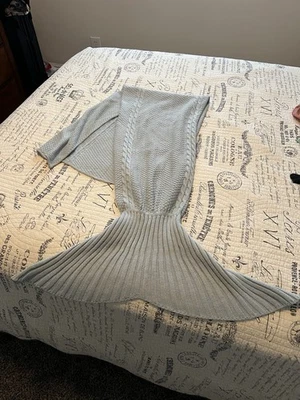 Manta cola de sirena - Saco de dormir de ganchillo tejido suave para adultos azul Foto 1 de 2