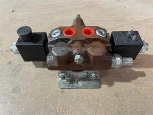 Buyers Products HVE4PB Electric Sectional Valve 4-Way PB Single Spool - Picture 1 of 7