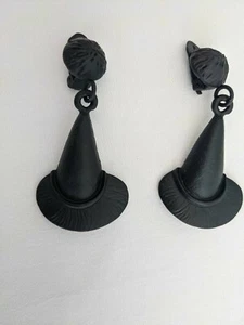 SS20 Moschino Couture Jeremy Scott WITCH HAT MATTE BLACK CLIP ON EARRINGS TRICK - Picture 1 of 12