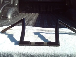 Gancho de carne de 14" colgador de mono manillar grueso de 1,5" para Harley Road Glide XL 883 1200 - Imagen 1 de 6