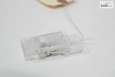 2018-2021 CHEVROLET TRAVERSE FRONT RIGHT SIDE DOOR COURTESY LIGHT LAMP OEM - Image 1 of 4