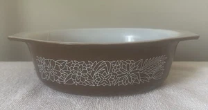 Cazuela ovalada vintage Pyrex Woodland marrón 1,5 qt - BX/Rk - Imagen 1 de 3
