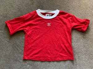 Adidas Women's Originals Crop Top Red Trefoil Tee Shirt size XS FM3258 - Picture 1 of 3