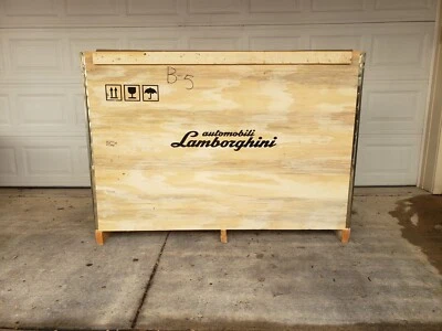 NUEVO parabrisas Lamborghini Urus **OEM de fábrica** Foto 1 de 4