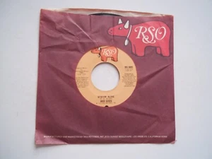 BEE GEES - Stayin' Alive / If I Can't Have You - 45 RPM Record 7" Single 1977 - Picture 1 of 6