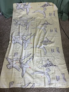 Vintage Pacific Supersorb BEACH TOWEL 1960s USA Seagulls Cotton Terry Yellow - Picture 1 of 10