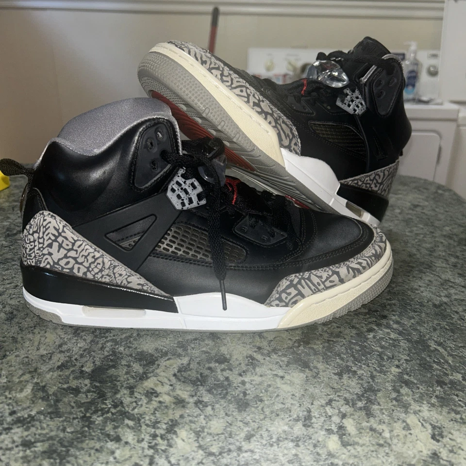 Talla 8 - Jordan Spizike Negro - 315371-034 Foto 1 de 4