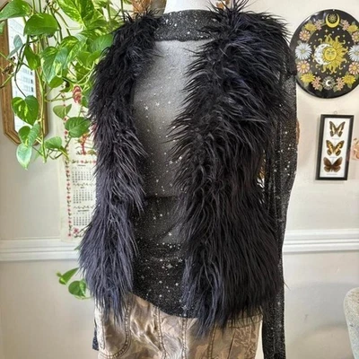 Vintage Y2K Claires Women's S/M Penny Lane Black Faux Fur Vest Ribbed Sleeveless - Image 1 of 4