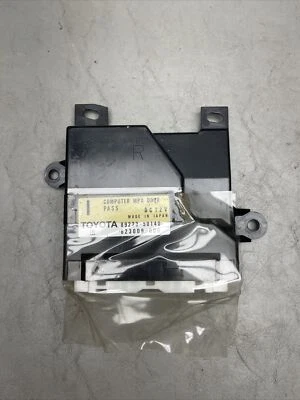 Módulo de control multiplex MPX puerta delantera derecha Lexus LS400 XF20 1997-2000 FABRICANTE DE EQUIPOS ORIGINALES Foto 1 de 4