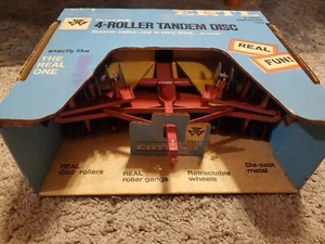 ERTL 1/16 Massey-Ferguson 4 ROLLER TANDEM DISC BLUE BOX - Picture 1 of 7