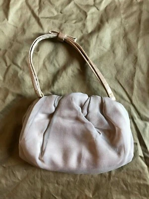 Cartera de mano vintage para mujer de tela tostada Saks Fifth Avenue para boda Foto 1 de 4