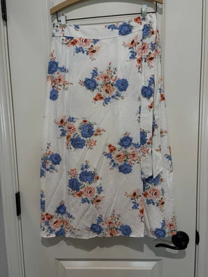 Falda Ann Taylor Loft envolvente blanca floral mezcla de lino Cottage Core talla 0 Foto 1 de 4