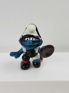 Modellino vintage Schleich Wallace Berrie Peyo Puffi BASEBALL CATCHER 2" PVC - Foto 1 di 6