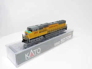Kato N 176-4015 Union Pacific UP EMD SD70M Diesel Locomotive Excursion Train - Picture 1 of 8