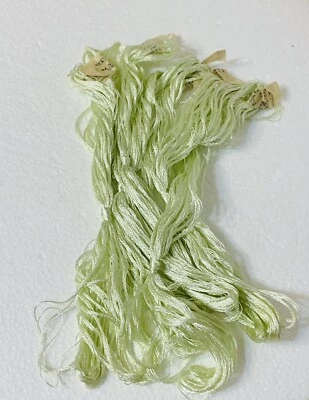 Antique FILO FLOSS Silk Embroidery Floss - Shade of Green ~ JAPAN ONE SINGLE SKE - Image 1 of 4