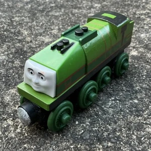 HTF GATOR GREEN TRAIN ENGINE THOMAS & FRIENDS WOODEN RAILWAY EXC! - Picture 1 of 6