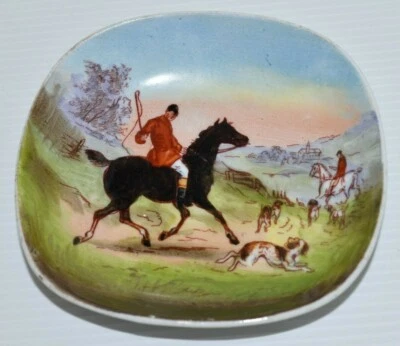 -COUPELLE VIDE POCHE PORCELAINE ANCIENNE DECOR CHASSE A COURRE CHEVAL CAVALIER - Photo 1/4