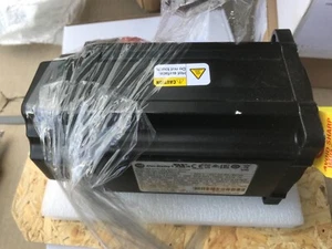 Allen Bradley VPL-B1153E-PJ12AS Servo Motor - Bild 1 von 3