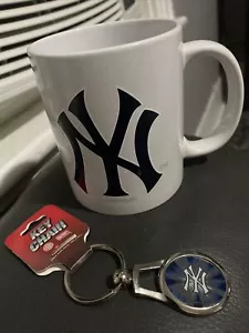 NY Yankees white Coffee mug & Keychain Officially Licensed MLB and numbered - Picture 1 of 10