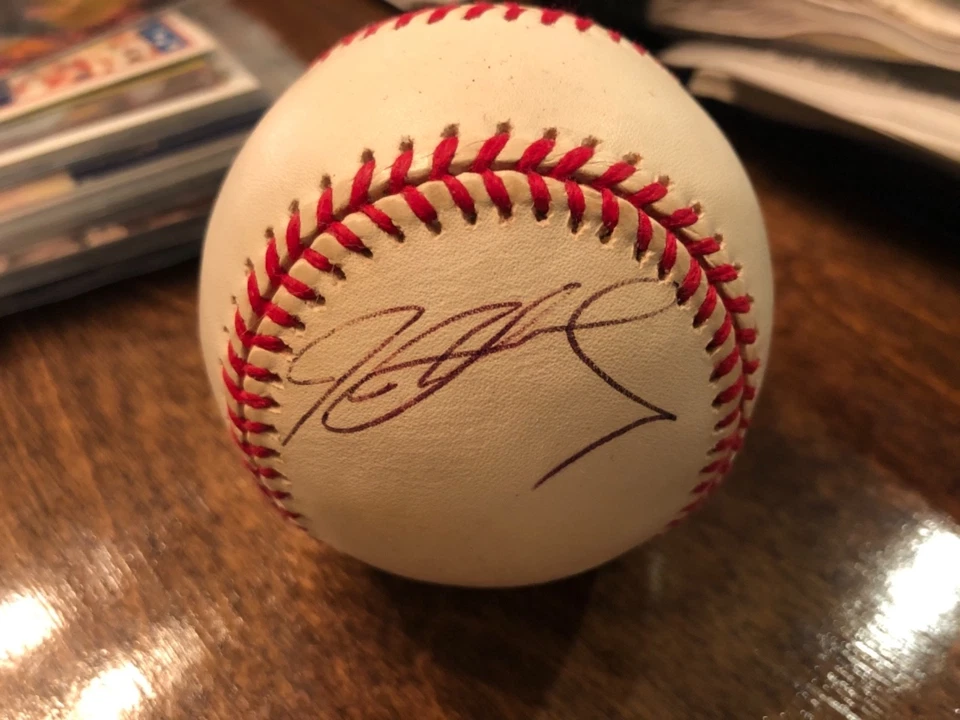 HALL OF FAMER IVAN “PUDGE” RODRIGUEZ AUTOGRAPHED MLB BASEBALL - Image 1 of 2