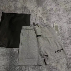 Felpa Fear Of God Essentials farina d'avena scura (160BT212013F) uomo taglia XS-XL - Foto 1 di 3