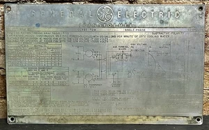 Letrero de metal vintage 1952 General Electric transformador de corriente placa de identificación 9x15 - Imagen 1 de 7
