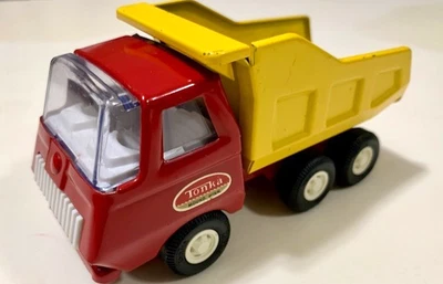 Vintage Pressed Steel Tonka Mini Red & Yellow Dump Truck 1970’s 5” Long - Image 1 of 4