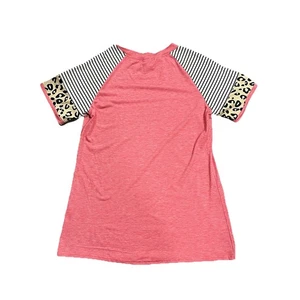 Beleet Women's Shirt Multi-Color Short Sleeve Animal Print Size Small - Picture 1 of 9