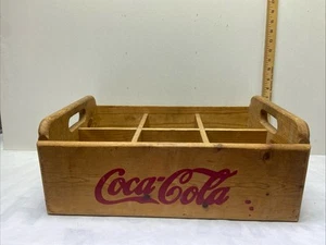 (N9) Vecchia bevanda Coca-Cola scatola in legno coca cola gialla e rossa - Foto 1 di 5