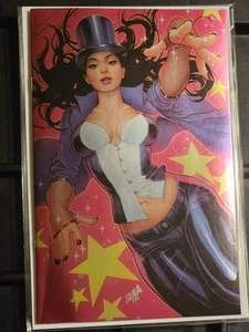 Dark Crisis On Infinite Earths #4 Zatanna Foil David Nakayama NYCC DC Comic NM - Picture 1 of 4