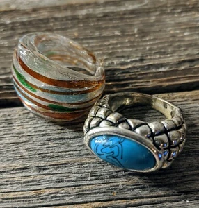 2 costume jewelry rings size 8, turquoise and acrylic - Picture 1 of 1