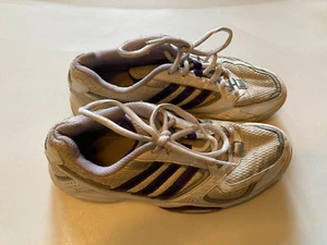 Adidas Sportschuhe Hallenschuhe, weiß/ lila, Größe 38 - Bild 1 von 7