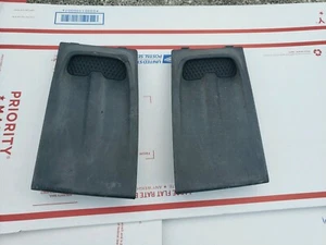 2008-2011 Ford Focus Sedan Front Bumper Cover INSERTS VENTS PLASTIC OEM - Picture 1 of 6