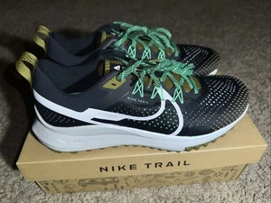 NEW Men's Size 10 Nike React Pegasus Trail 4 Running Shoes Black Green - Picture 1 of 6