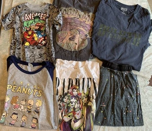 Wiederverkäufer 37 Teile Konvolut Posten T-Shirts Langarm Kleidung Hosen Duluth Peanuts - Bild 1 von 18