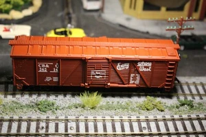 40' EXTERIOR BRANCED BOXCAR 1/87 HO RTR CONSTRUIDO C&BQ - Imagen 1 de 12